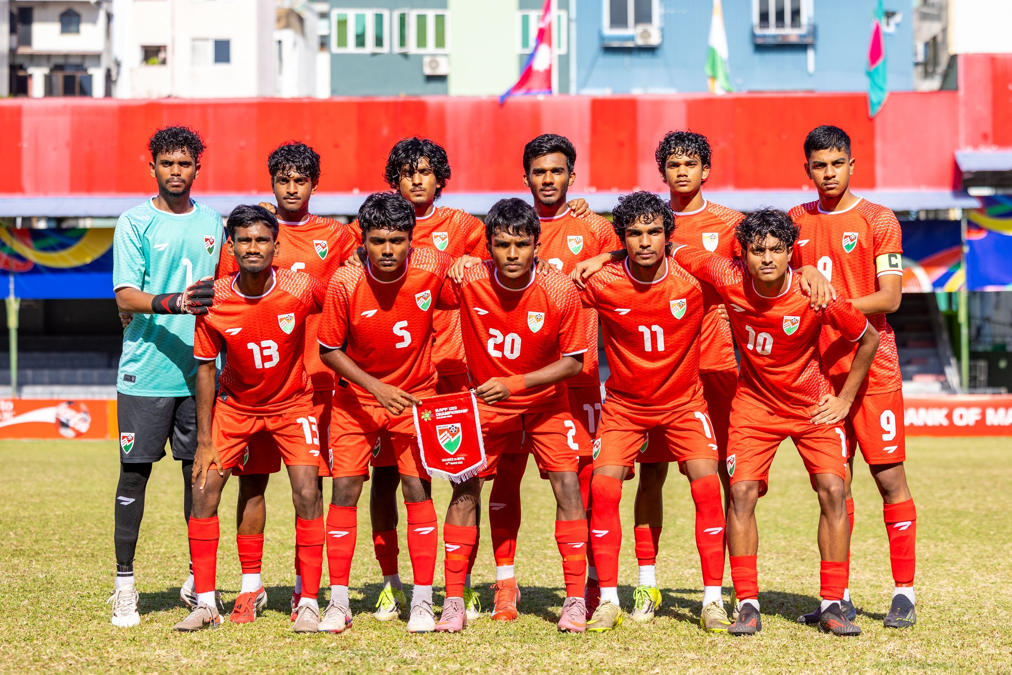 20 އަހަރުން ދަށުގެ ސާފް ޗެމްޕިއަންޝިޕްގައި ވާދަކުރި ގައުމީ ފުޓްބޯޅަ ޓީމު. ފޮޓޯ: އޭއެފްސީ