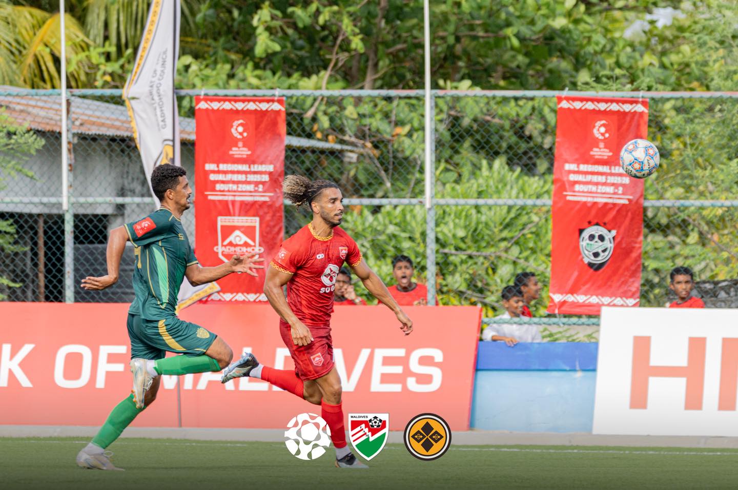ގައްދޫ އިން ފޭދޫއާ ދެކޮޅަށް ކުޅުނު ފައިނަލް މެޗުގެ ތެރެއިން. ގައްދޫ މިއަދު ރަށުން ބޭރުގައި ނުކުންނާނީ ގަމާ ދެކޮޅަށް. ފޮޓޯ: ގައްދޫ ކައުންސިލް