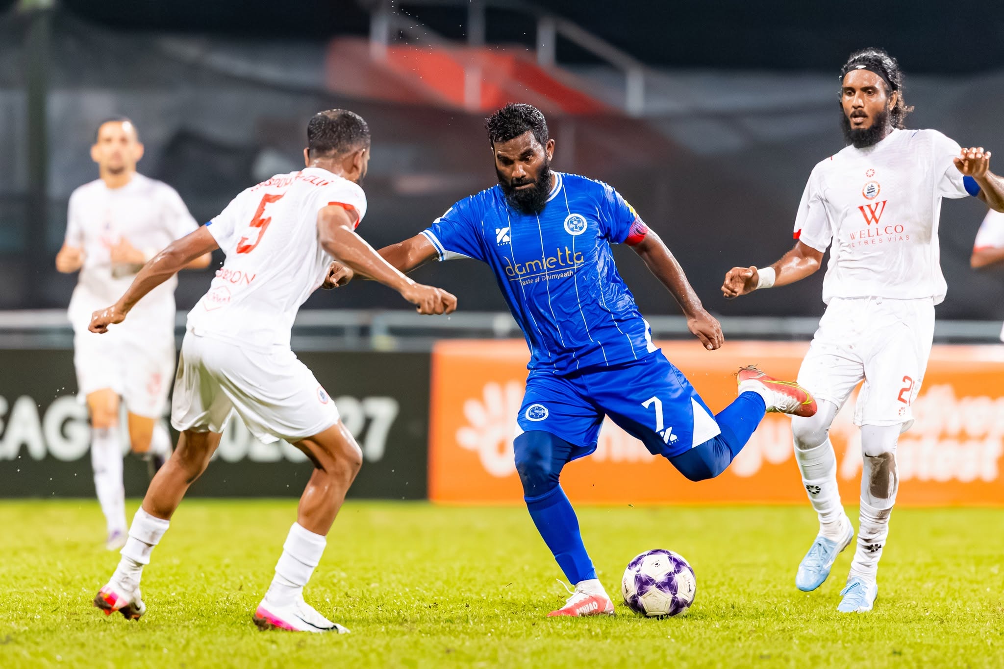 ނިއު ރޭޑިއަންޓާއި އޮޑި ސްޕޯޓްސް އެއްވަރުވި މެޗުގެ ތެރެއިން. ފޮޓޯ: އެފްއޭއެމް