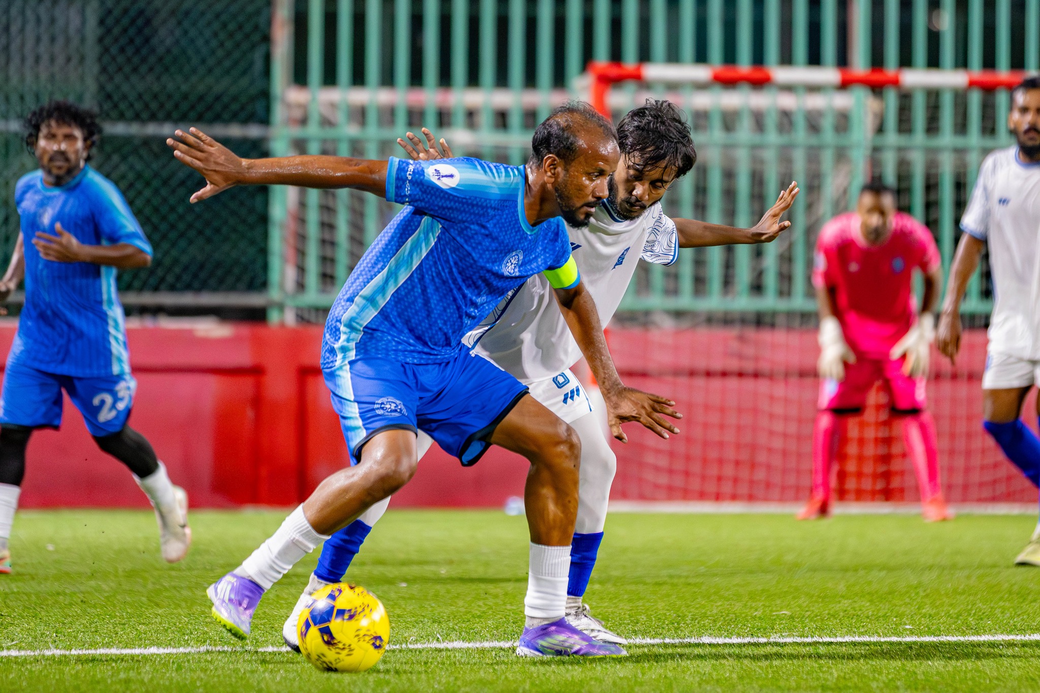 އޮފީސް ލީގުގައި ރޭ އެމްޓީސީސީ އާއި ސިޓީސް މިނިސްޓްރީ ވާދަކުރި މެޗުގެ ތެެރެއިން. ފޮޓޯ: އިމޭޖަސް.އެމްވީ