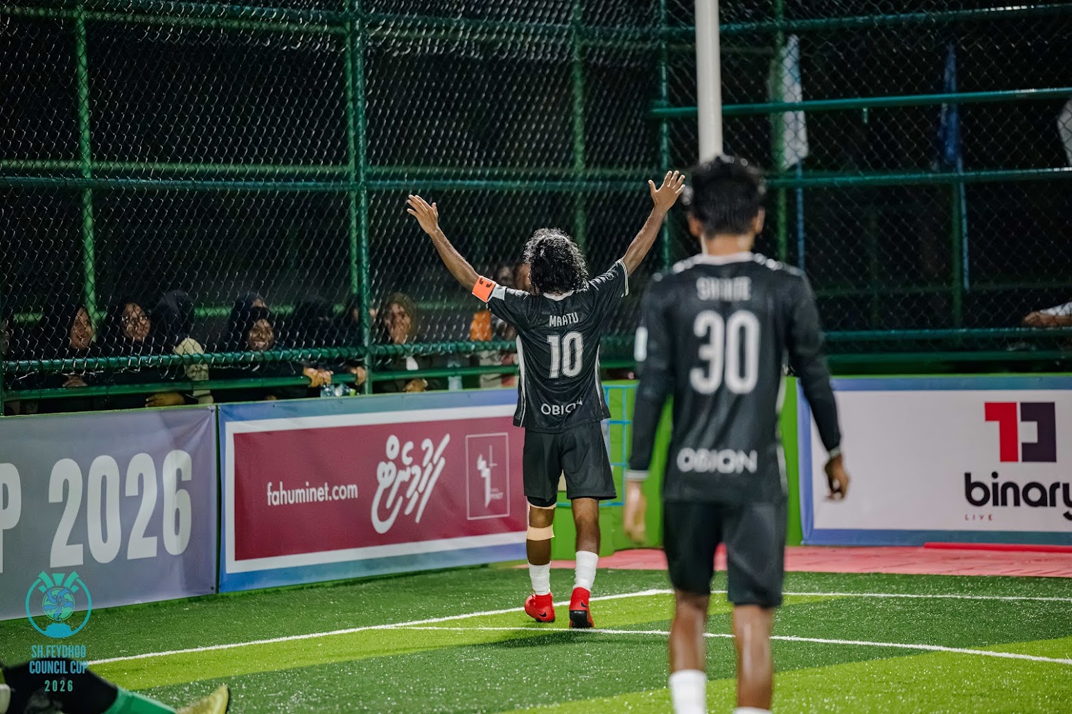 ހެޓްރިކް ހެދި ޝަންޓޭ އާއި މާއިލް. ލީގު ބުރުގެ އެއް ވަނަ ހޯދީ ކްލަބް ޑާކް ވުޑް. ފޮޓޯ: ށ. ފޭދޫ ކައުންސިލް