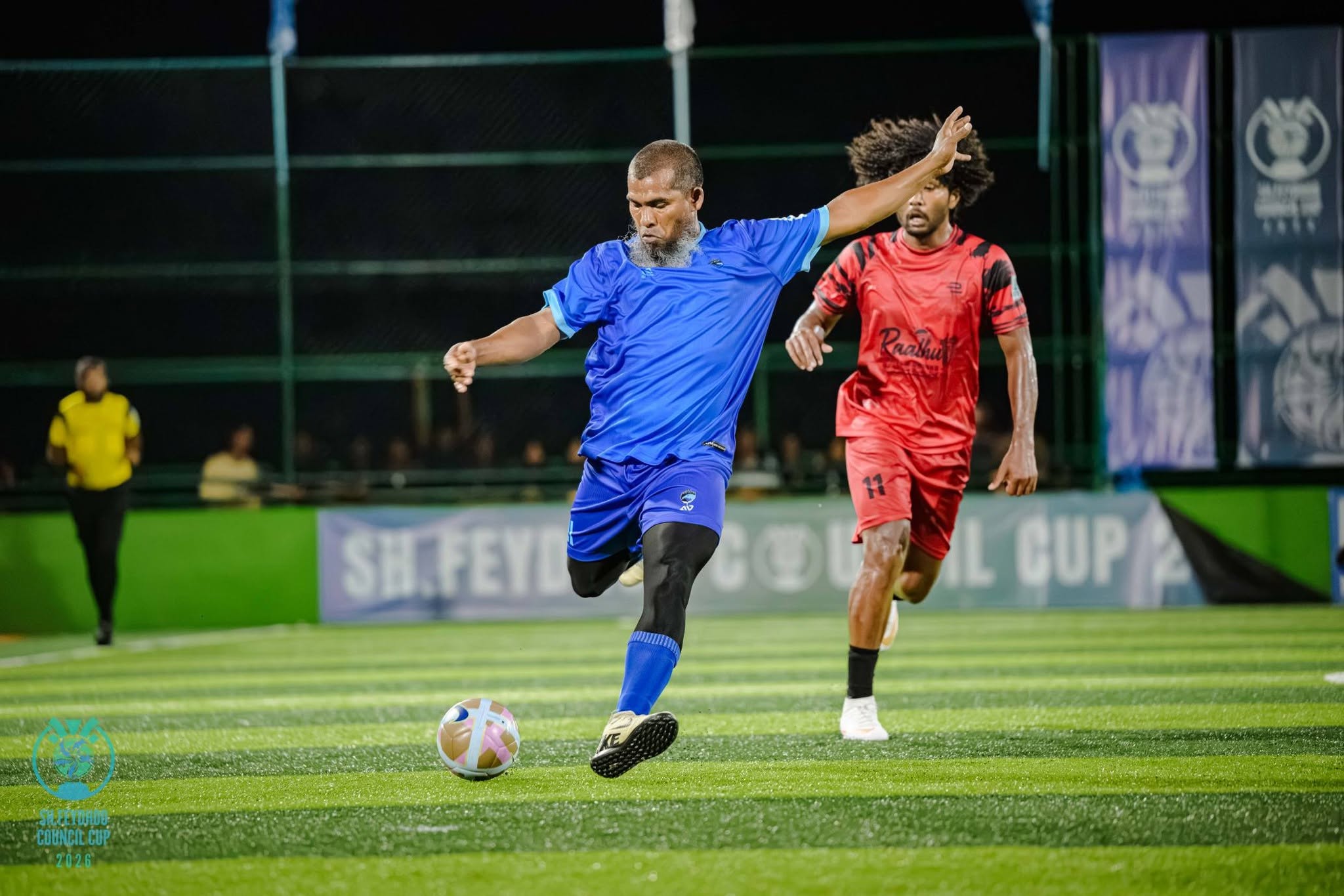 އެޑީ ސްޕޯޓްސް ކްލަބާއި ބަފަނަ ވާދަކުރި މެޗުގެ ތެރެއިން. ފޮޓޯ: ށ. ފޭދޫ ކައުންސިލް