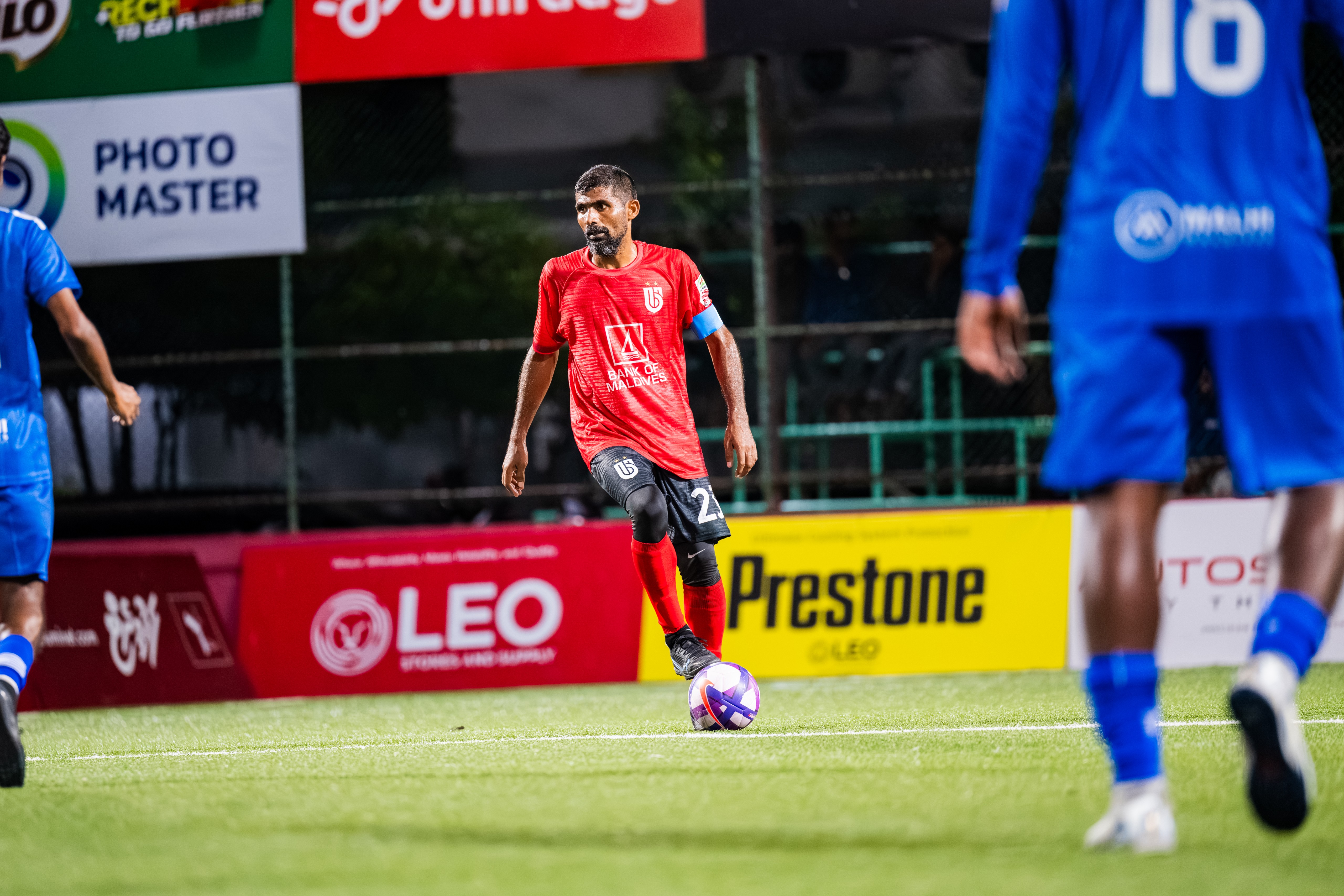 އެކްސް ބޯއީޒް ޓީމުގައި ހިމަނާފައިވާ މަޝްހޫރު ފުޓްސަލް ތަރި ސައްޓު. ފޮޓޯ: ކްލަބް މޯލްޑިވްސް