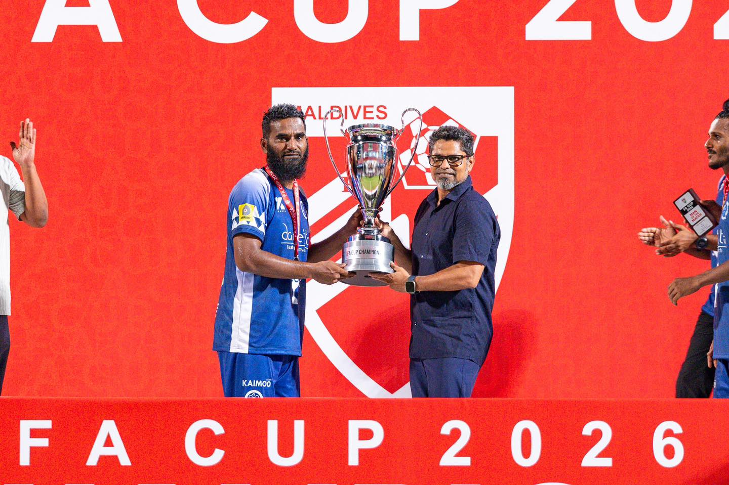 ދަގަނޑޭ އެފްއޭ ކަޕް ތައްޓާ އެކު. އަނިޔާއިން އެނބުރި އައިސް ނިއުގައި މުހިއްމު ދައުރެއް އަދާކުރި. ފޮޓޯ: އެފްއޭއެމް