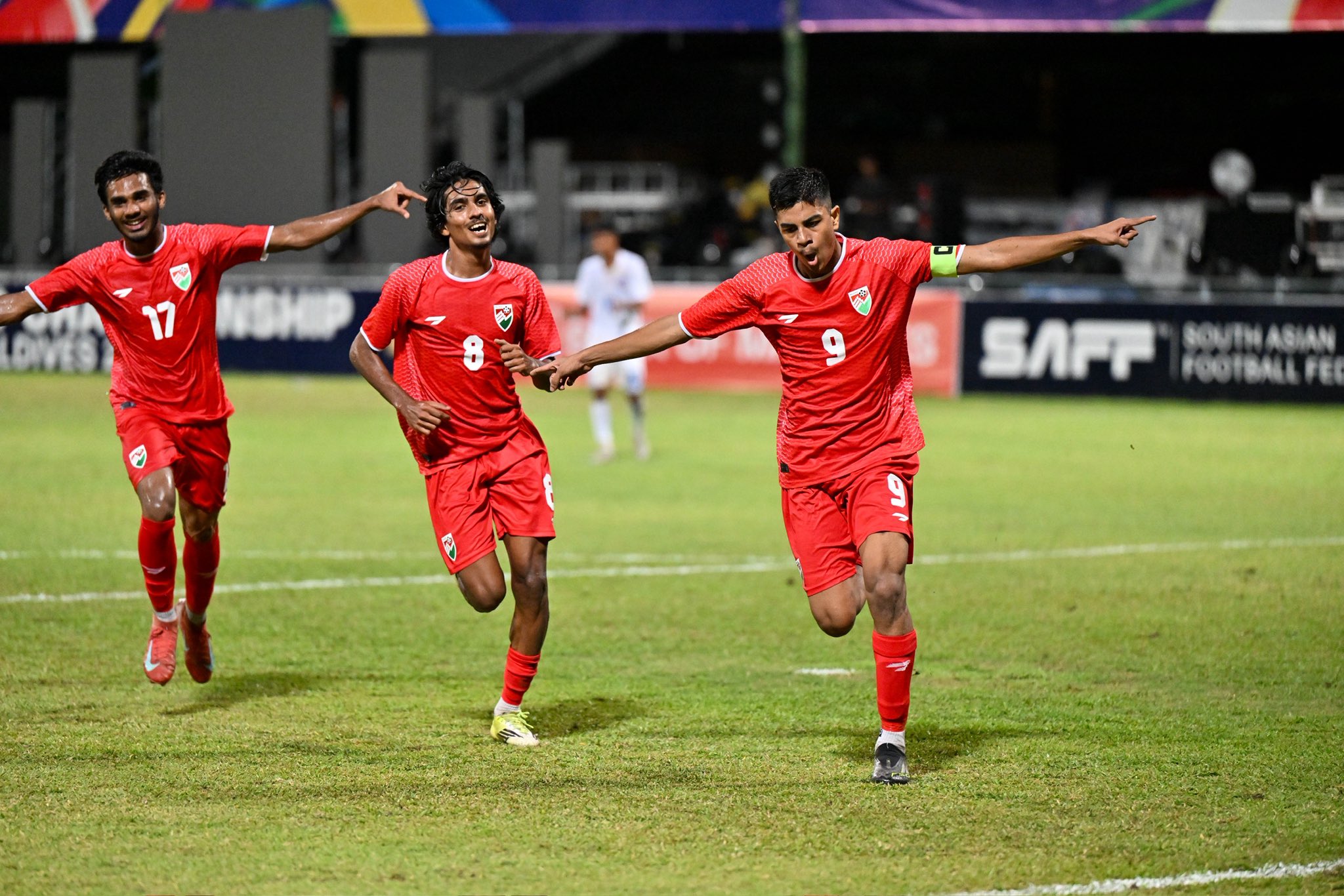 ރާއްޖޭގެ އިލާން ގޯލު ޖެހުމަށް ފަހު އުފާފާޅުކުރަނީ. ފޮޓޯ: ރައީސް އޮފީސް