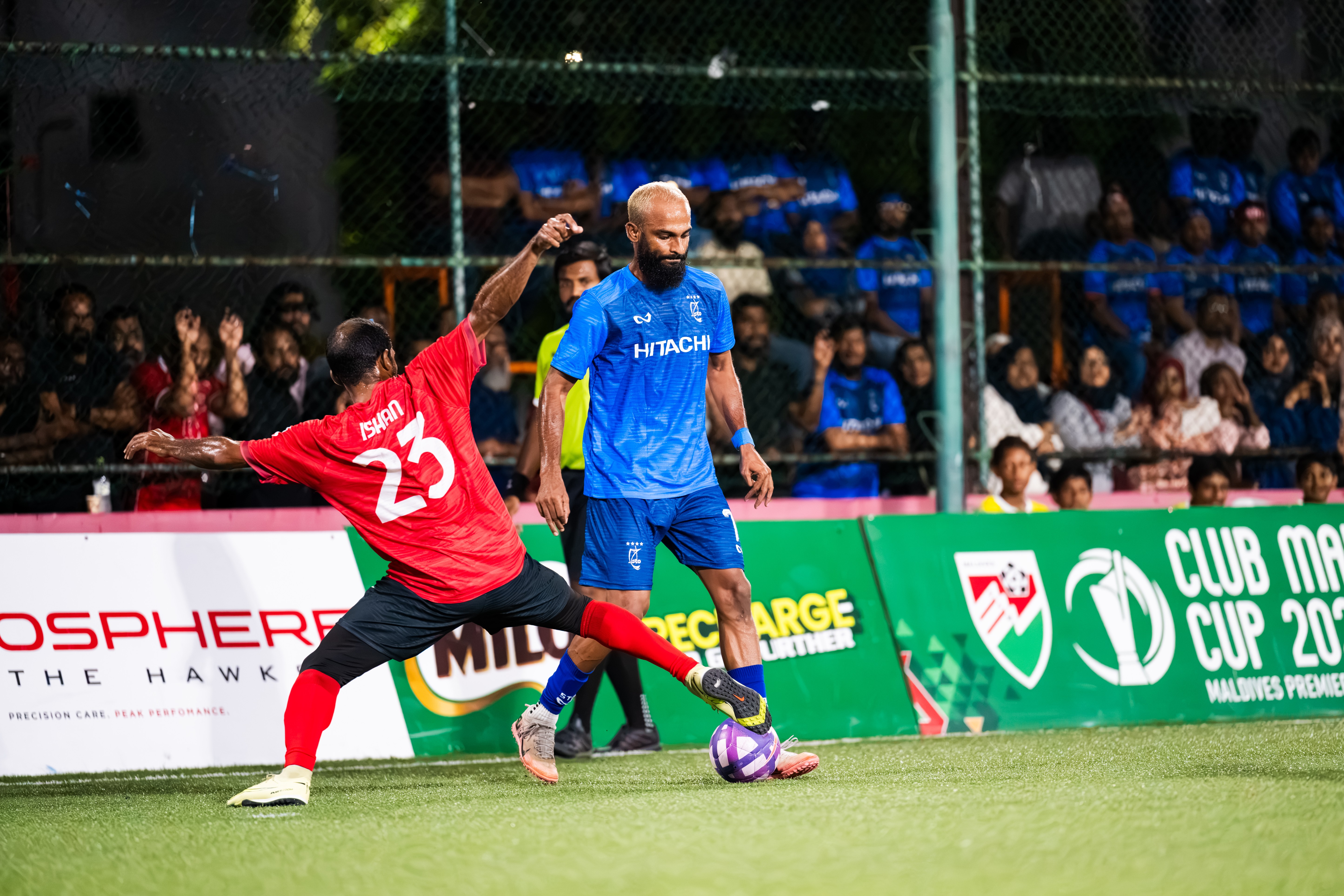 އެސްޓީއޯ އާއި ބީއެމްއެލް ބައްދަލުކުރި މެޗުގެ ތެރެއިން. ފޮޓޯ: ކްލަބް މޯލްޑިވްސް