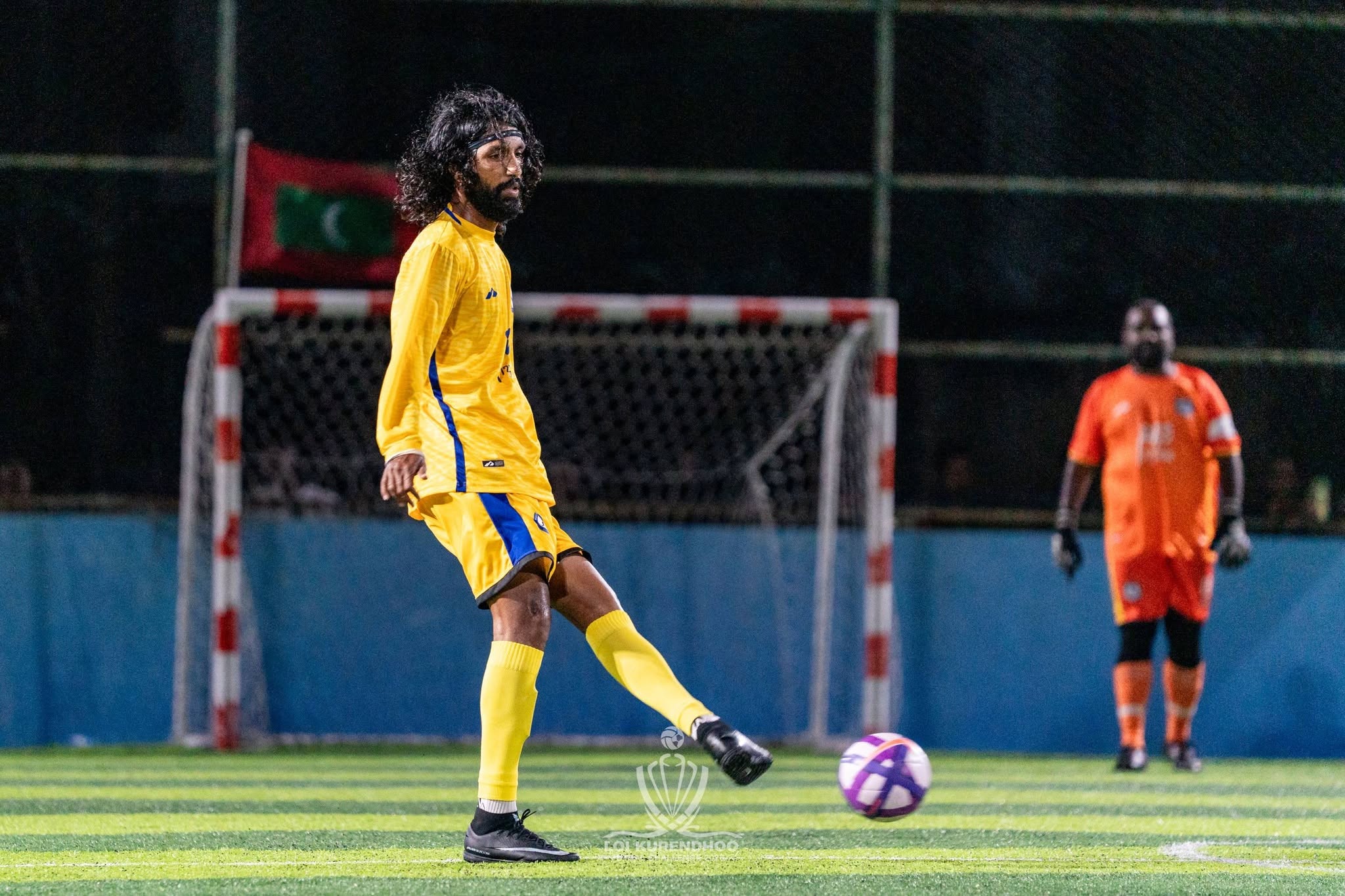 ނައިފަރު ޗެލްސީގެ މެޗެއްގެ ތެރެއިން. ސެމީގެ ވާދަވެރި މެޗުތައް މިރޭ ކުޅޭނެ. ފޮޓޯ: ކުރެންދޫ ކައުންސިލް