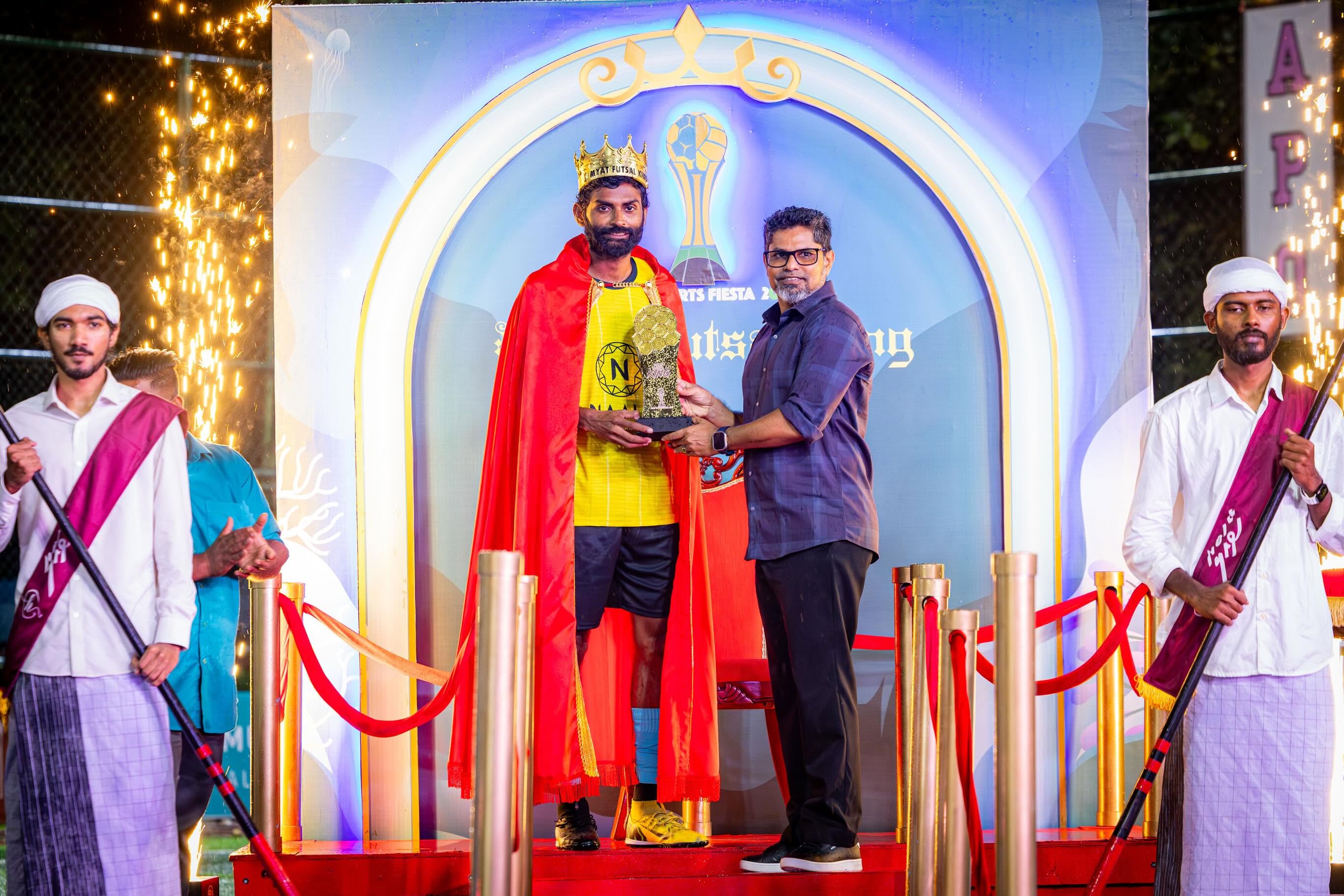 ޝާއްޕެ ކިންގުގެ މަގާމާ ހަވާލުވަނީ. ނައިވާދޫ އަށް އުފަން މަޝްހޫރު ފުޓްސަލް ތަރި މުބާރާތުގައި މޮޅު ކުޅުމެއް ދެއްކި. ފޮޓޯ: މިޔަޓް