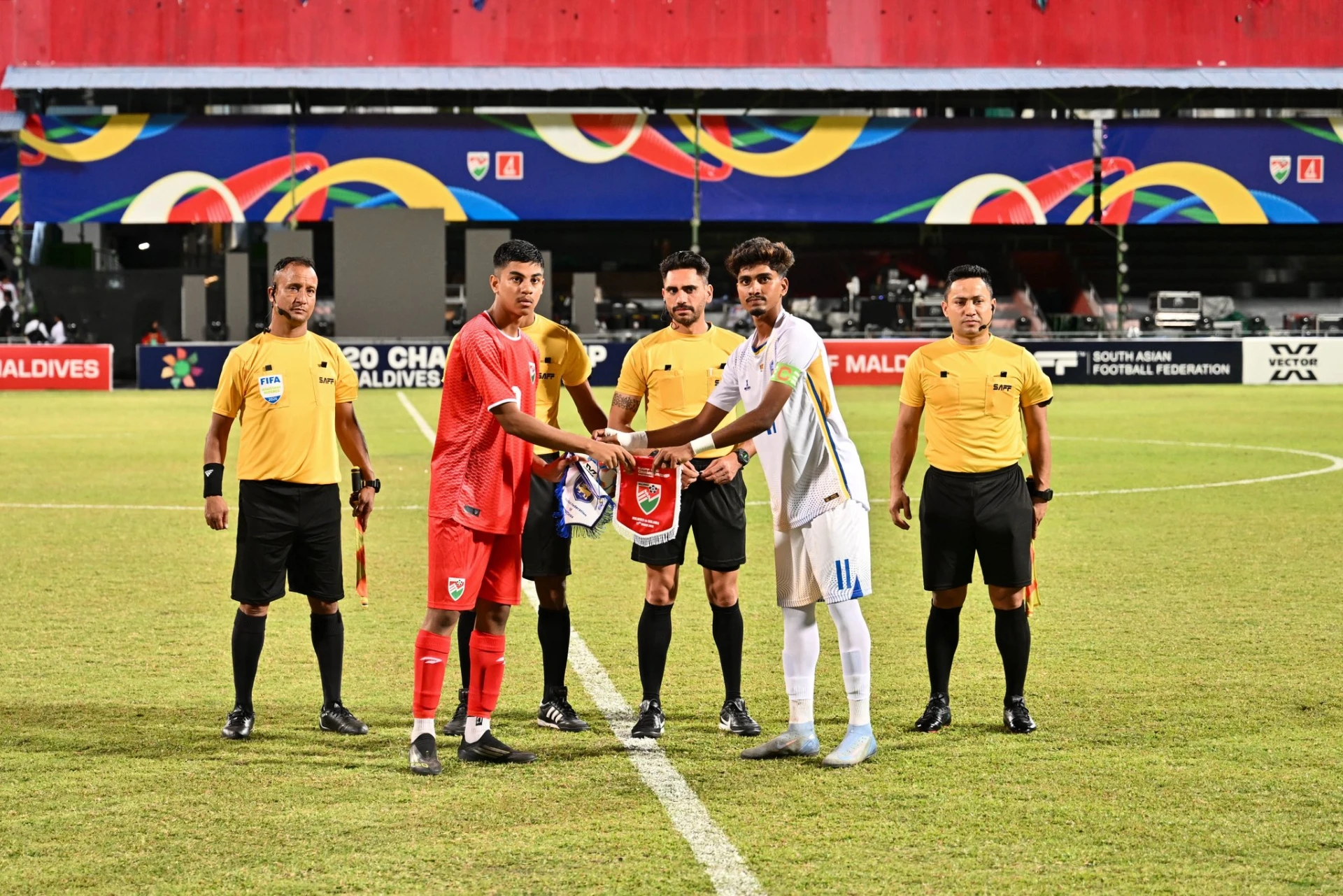 ލަންކާއާ ވާދަކޮށް ރާއްޖޭގެ ޖޫނިއާ ޓީމަށް އުނދަގޫ ފެށުމެއް