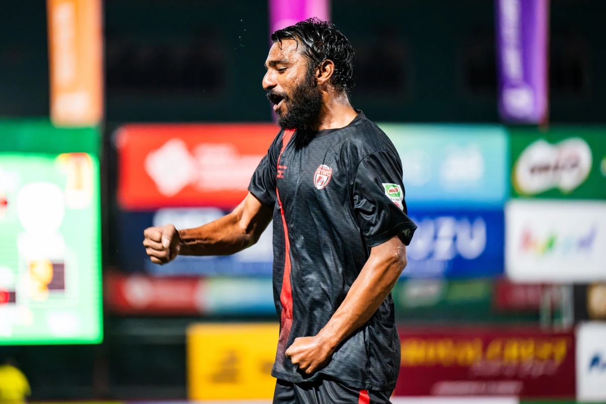 ހޯކްސް، ލިއޯ އަދި އެމްއޭޑަބްލިއުސީ އިން ގްރޫޕުގެ އެއް ވަނަ ކަށަވަރުކޮށްފި