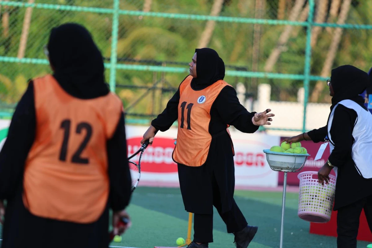 ގްރީން ވިންގްސް އުދުހިލާފައި ގޮސް އޯކިޑް ބިނދެލައިފި