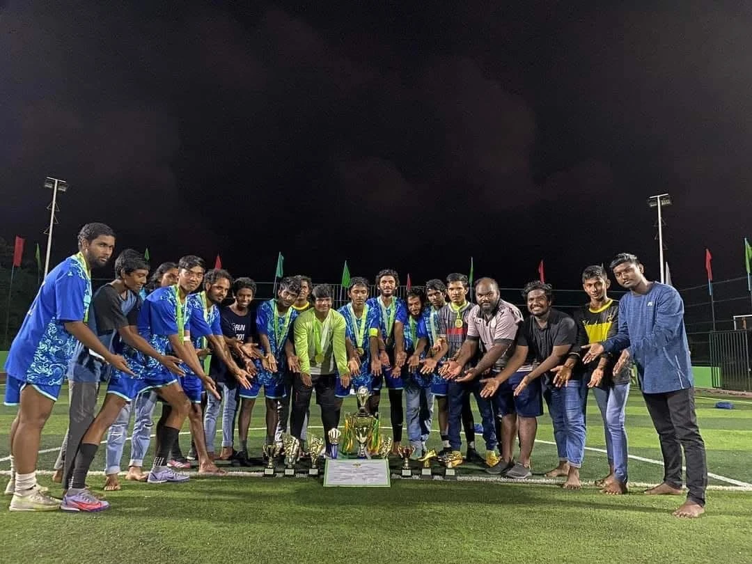 ފޭދޫ ކައުންސިލް ކަޕް: ބަފަނައިން އަލުން އެނބުރި އެ އަންނަނީ ފިސާރި ގަދަކޮށް