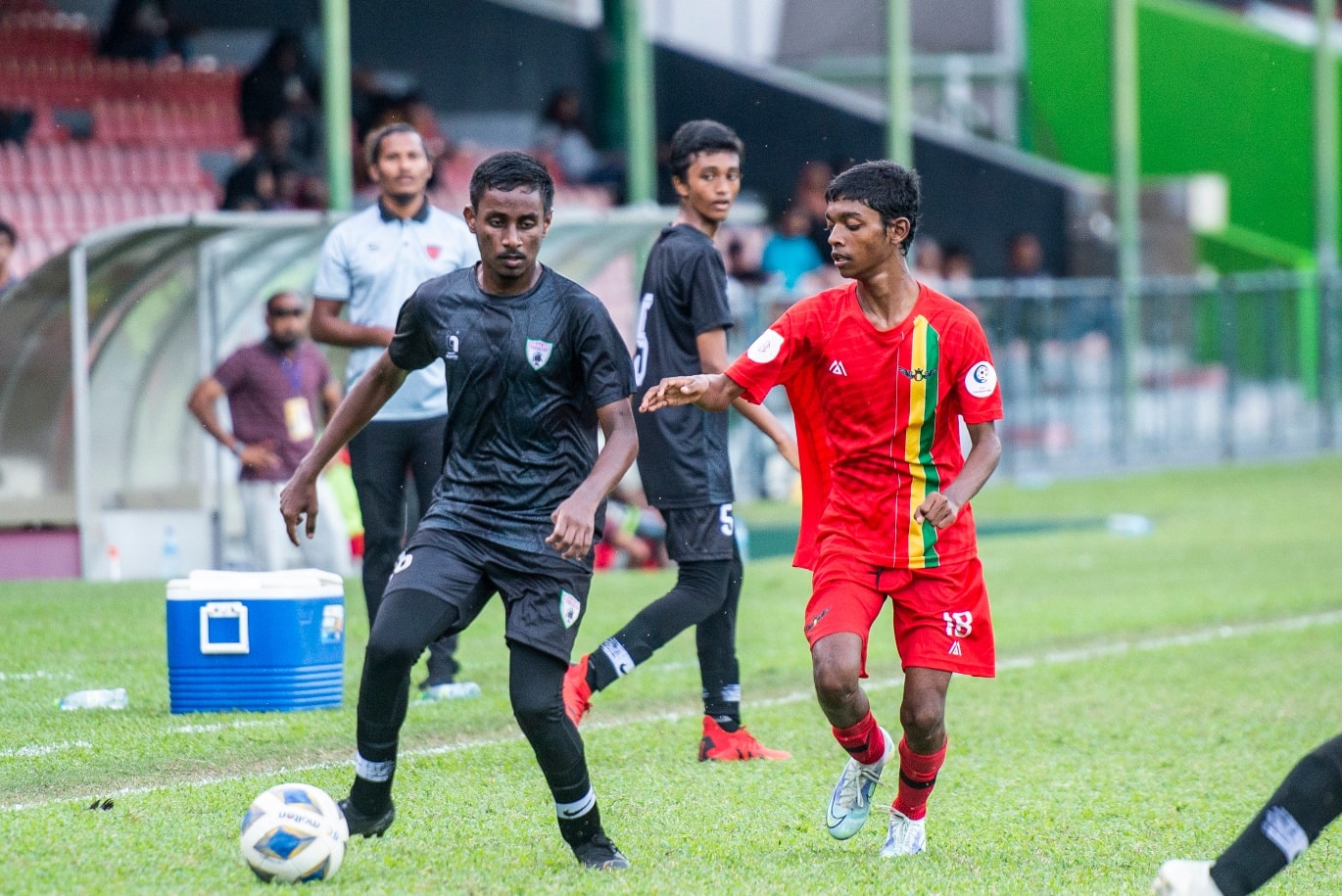 16 އަހަރުން ދަށުގެ ޔޫތު ޗެމްޕިއަންޝިޕް: ސެމީގެ ޖާގަތައް ޔޫވީ، އީގަލްސް، ވެލެންސިއާ އަދި ޓީސީ އަށް