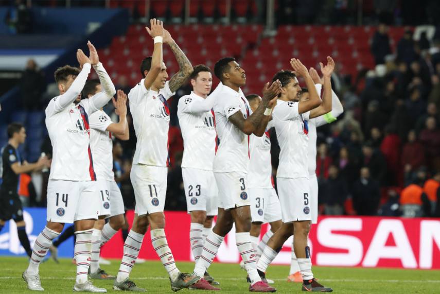 ފްރެންޗް ކަޕްގެ ފައިނަލް މެޗަށް ސަޕޯޓަރުން ވައްދަނީ!