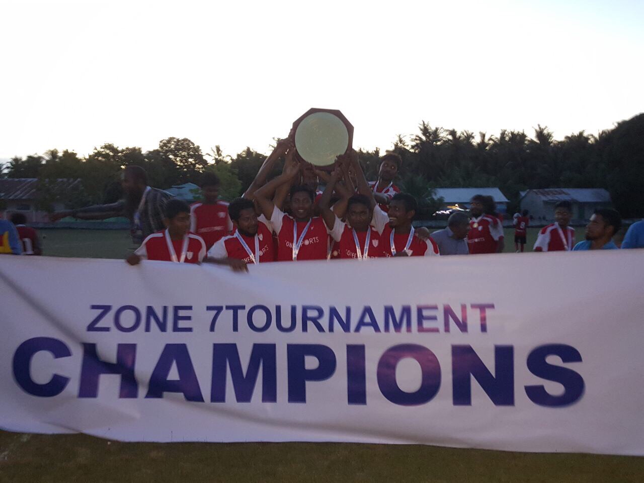 މިނިވަން ޗެމްޕިއަންޝިޕް ޒޯން 7 ގެ ޗެމްޕިއަންކަން ގދ.ހޯޑެއްދޫ ހޯދައިފި