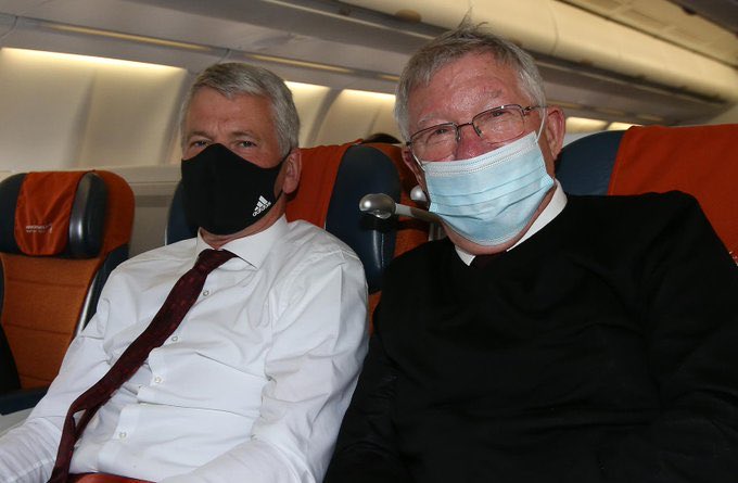 ޔުނައިޓެޑް ކުޅުންތެރިންނާއެކު އެއް ފްލައިޓެއްގައި ފާގަސަން  ޕޮލެންޑަށް