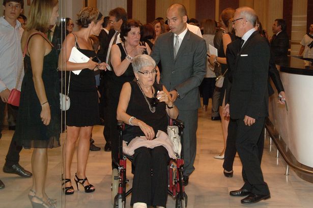 ކޮވިޑް-19 ޖެހިގެން ގާޑިއޯލާގެ މަންމަ މަރުވެއްޖެ