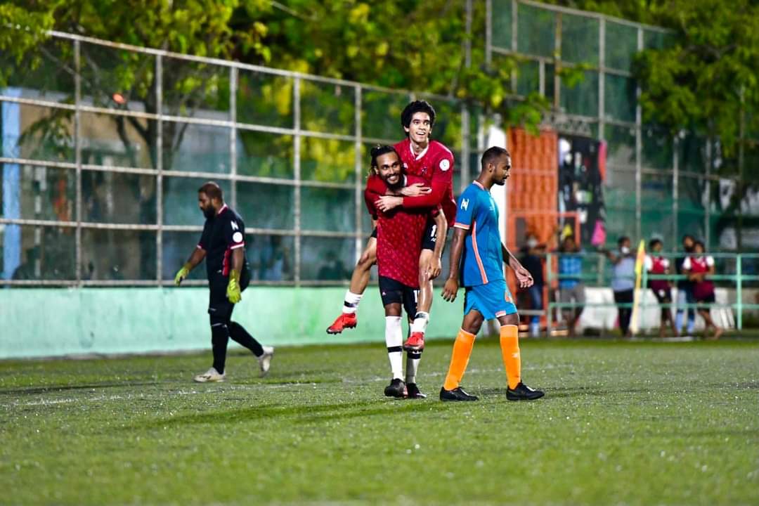 ޓީނޭޖުން ރޭޖް ސްޕޯޓްސް ހަވަރަށް ދީފި!