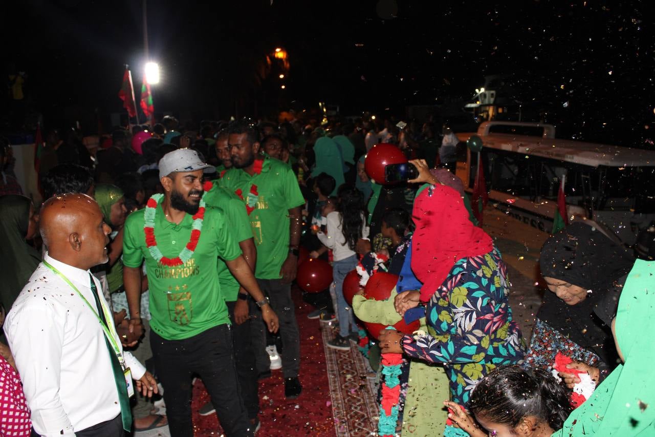 ތިން ވަނަ ތައްޓާ އެކު ތިމަރަފުށިން ރަތް ދޫލައިގެ މަރުހަބާ އެއް