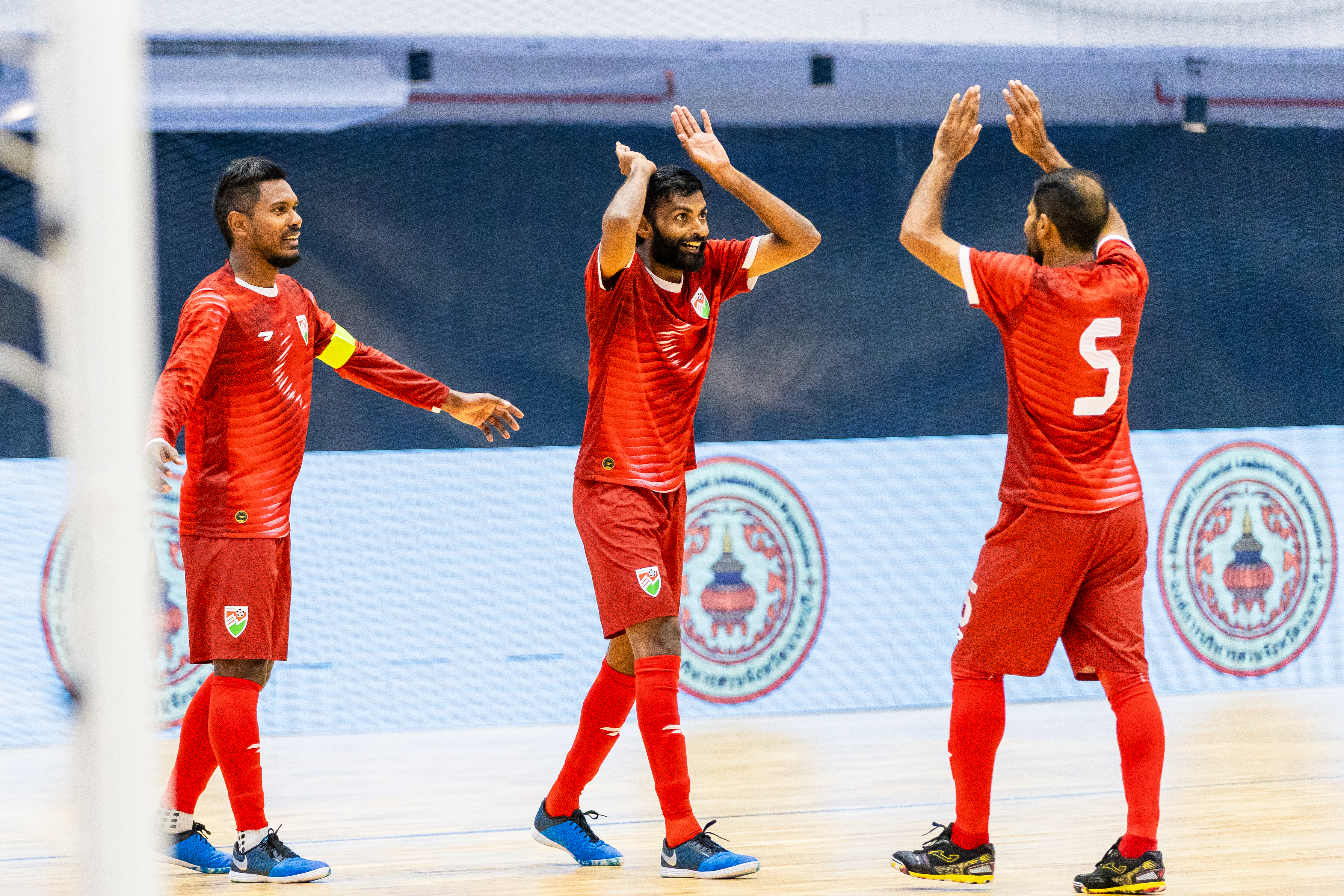 ރާއްޖޭން އިންޑިއާ ވެސް ބަލިކޮށްފި، އައްސަރިބަހާއި ސާބަސް