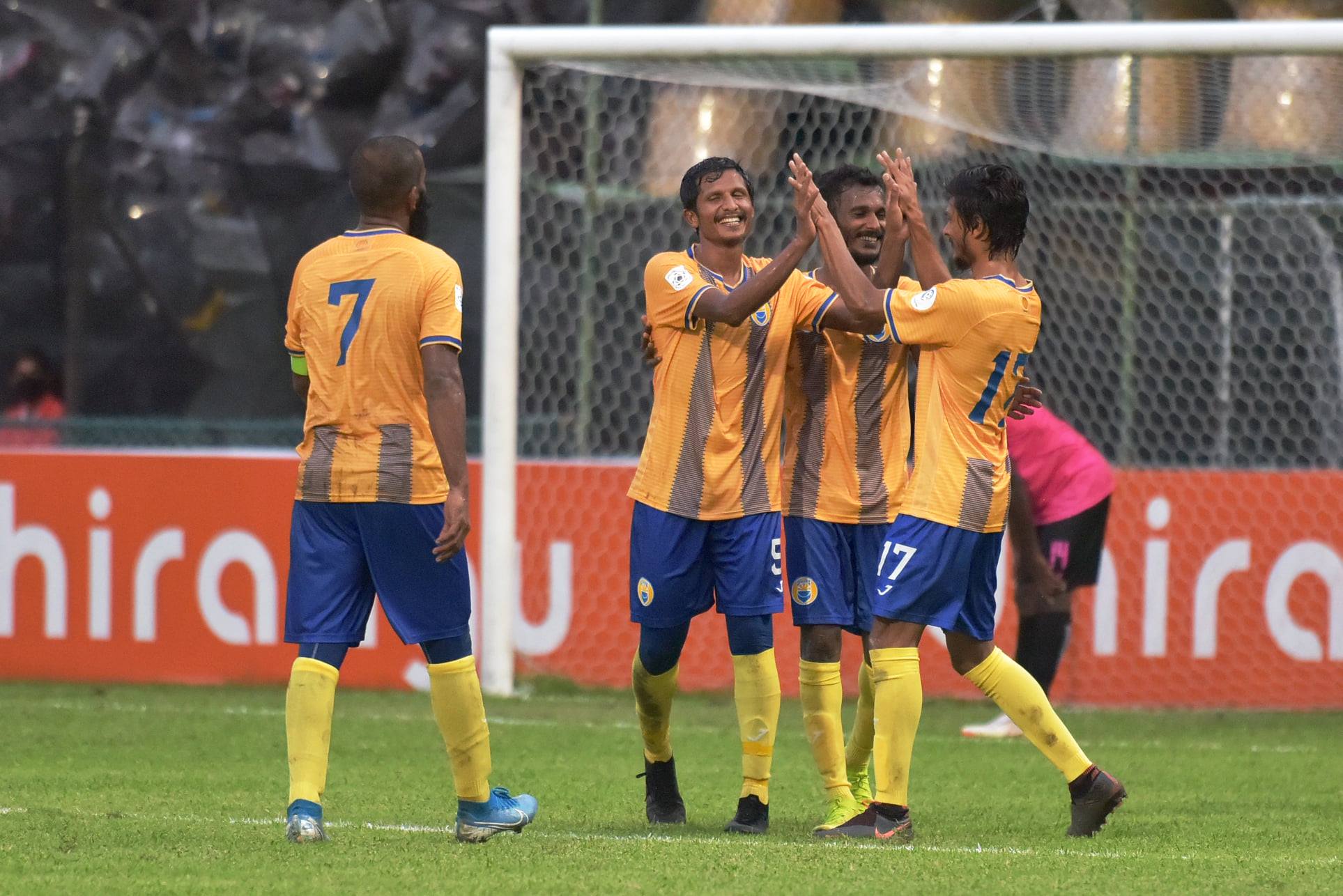 ޔުނައިޓެޑް ވިކްޓްރީ ބަލިކޮށް ވެލެންސިއާ އިތުބާރާ އެކު ކުރިއަށް