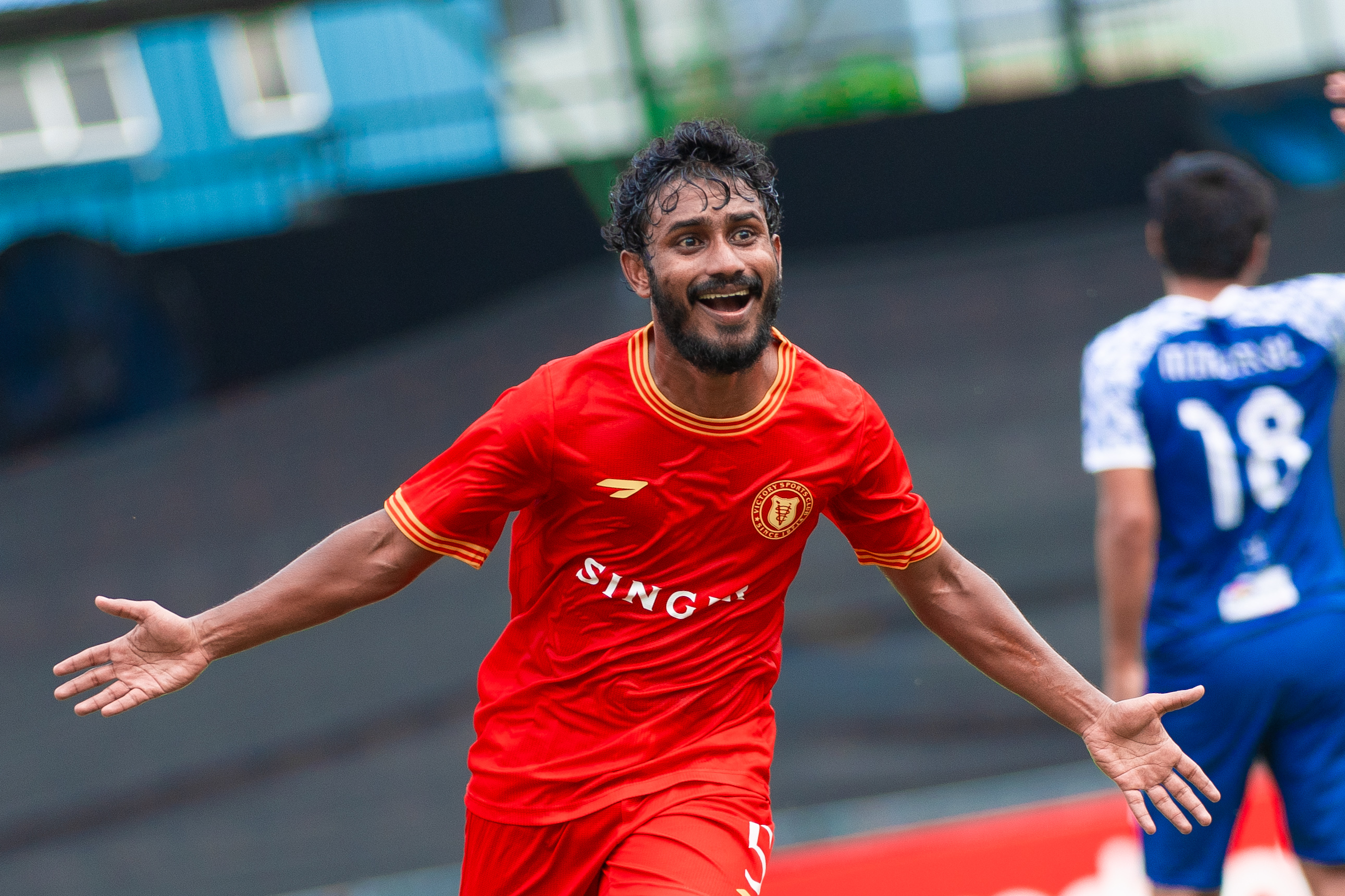 ނިއު ބަލިކޮށް ވިކްޓްރީ ފުރަތަމަ ޑިވިޝަނަށް