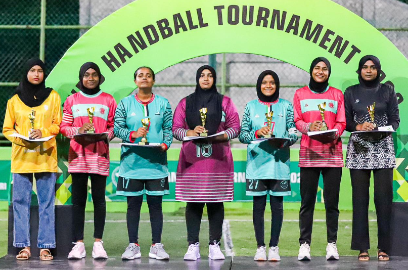 ޗެމްޕިއަންކަން ސެވެން އެޓޭކާސް އަށް، މޮޅު ކުޅުންތެރިއަކީ ފިރުޝާނާ