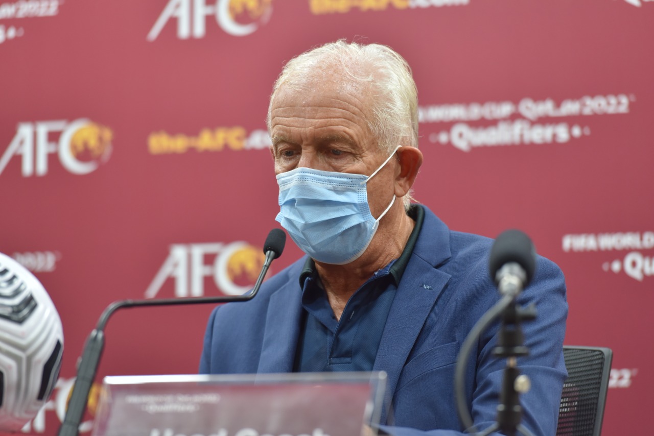 ޗައިނާއަށް ފުޓްބޯޅައިގައި ކުރިއަށްދެވޭނެ ގޮތް ގައުމީ ޓީމުގެ ކޯޗް ކިޔައިދީފި