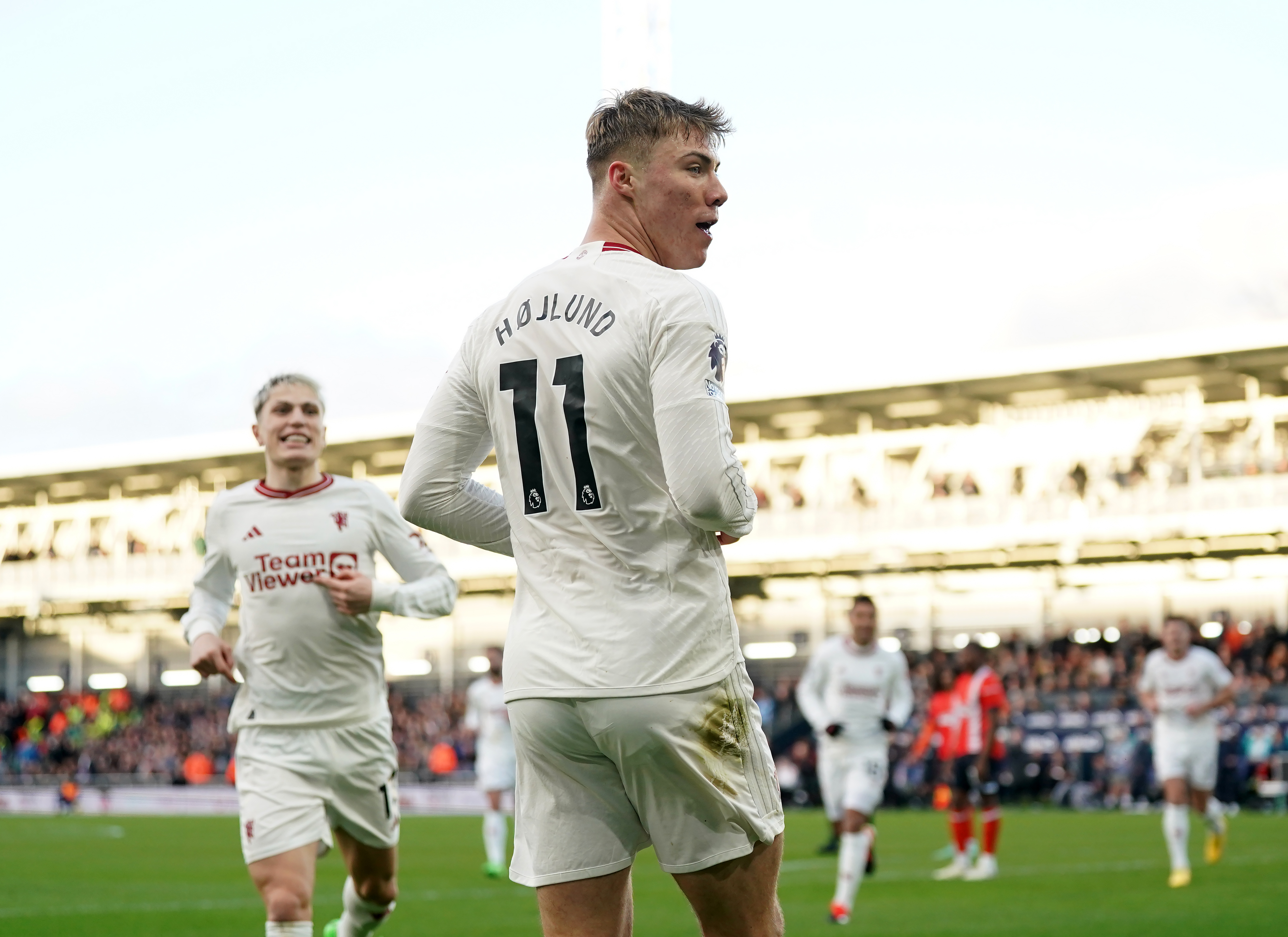 ރޮނާލްޑޯ އާއި ކެންޓޯނާ ހިމެނޭ ލަނޑު ލިސްޓަށް ހޮއިލެންޑް