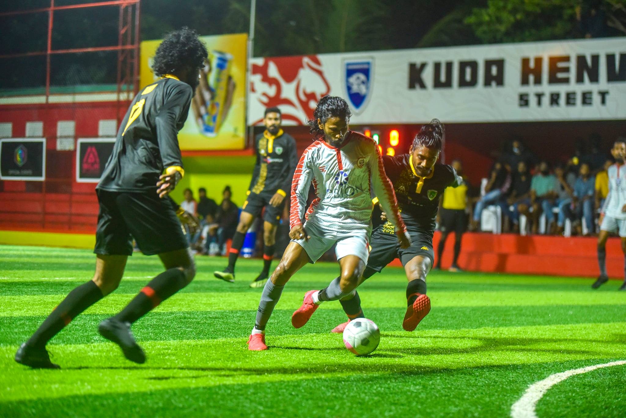 މަޅި ފުޓްސަލް ޗެލެންޖް: ކުއާޓާއަށް ޓީމުތައް ހޮވިއްޖެ