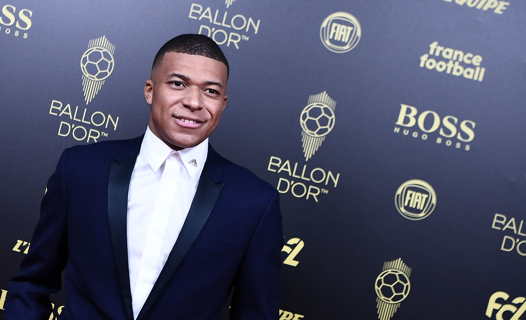 ބެލޮންޑިއޯ ނުލިބިގެން ލޮލަށް ނިދި ނާންނަ ވަރެއް އަދި ނުވޭ: އެމްބާޕޭ