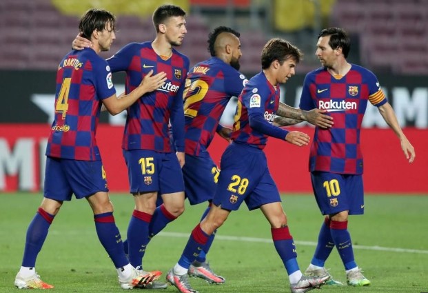 ބާސެލޯނާ އެއްވަރުވެ ރެއާލް މެޑްރިޑަށް ފުރުސަތު ބޮޑުވެއްޖެ