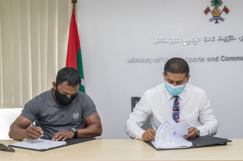 މާޝަލް އާޓްސް ދަސްކޮށްދޭން ހުޅުމާލޭ މިނީ ކޮމްޕްލެކްސްގެ ޖިމް ހިލޭ ދީފި