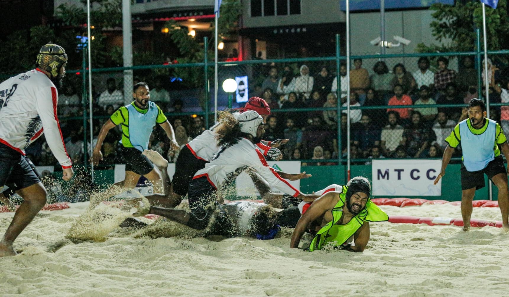 ބޮޑުއީދު ބައިބަލާ މި އަހަރު ފޯރި ގަދަކޮށް އޭދަފުށީގައި