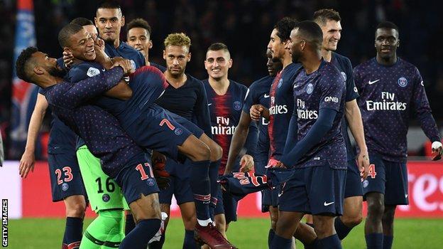 13 މިނިޓުން އެމްބާޕޭ ފެންވަރު ދައްކާލައިފި