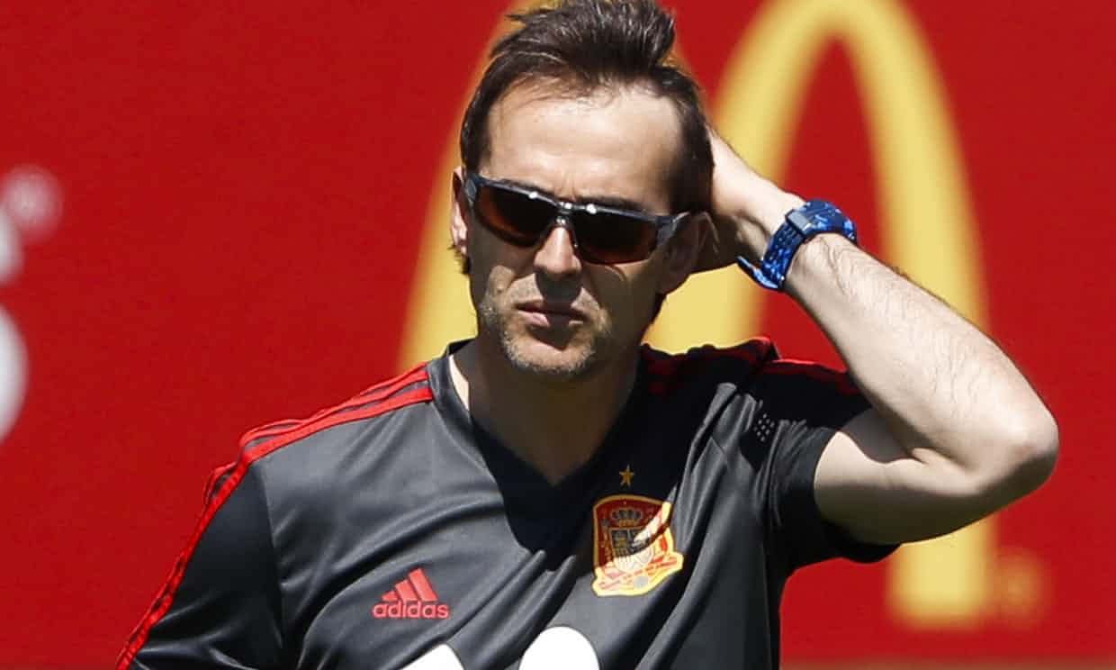 ވޯލްޑް ކަޕް ފެށެން އެއް ދުވަހަށް ވެފައި ވަނިކޮށް ސްޕެއިންގެ ކޯޗު ވަކި ކޮށްފި