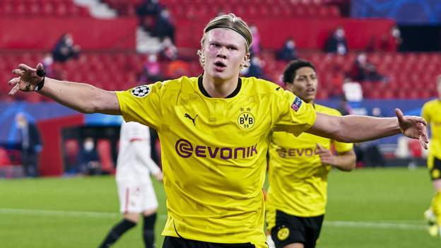 ހާލަންޑްގެ މޮޅު ކުޅުމާއެކު ޑޯޓްމަންޑުން ކުރީ ސީޓު އަތުލައިފި