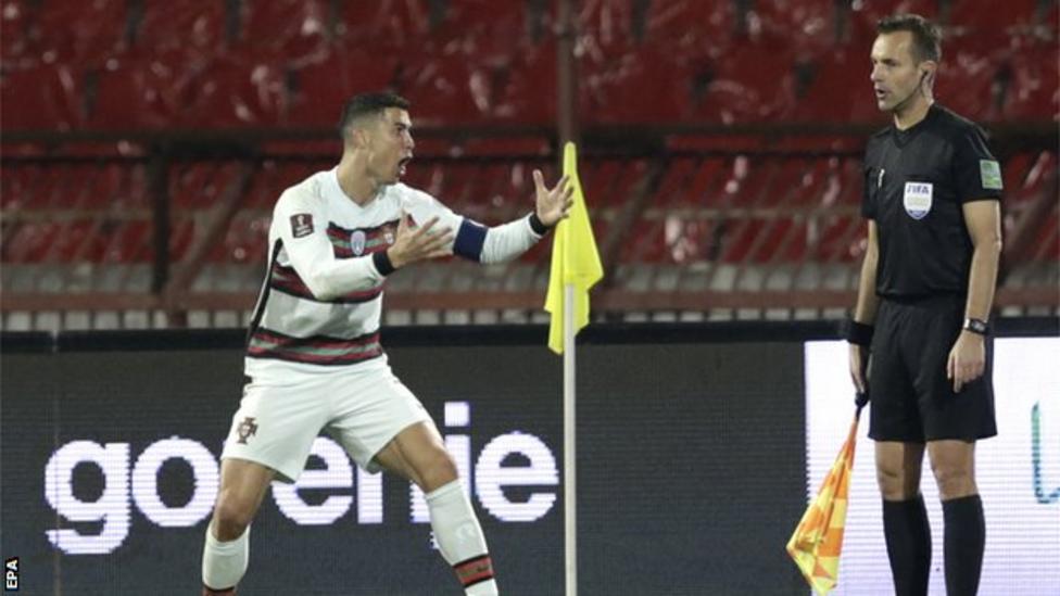 ފަހު ވަގުތު ޖެހި ލަނޑު ގަބޫލުނުކުރުމުން ރޮނާލްޑޯ ރަތަށް!