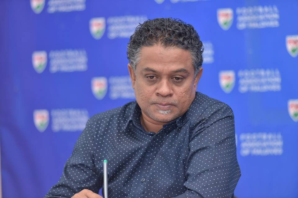 އޭދަފުށީގެ ކޯޗަކަށް ސާންތީ ހަމަޖައްސައިފި