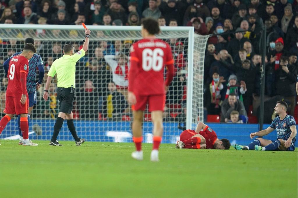 ފުރަތަމަ ލެގްގައި އާސެނަލުން ލިވަޕޫލް ހިފަހައްޓައިފި