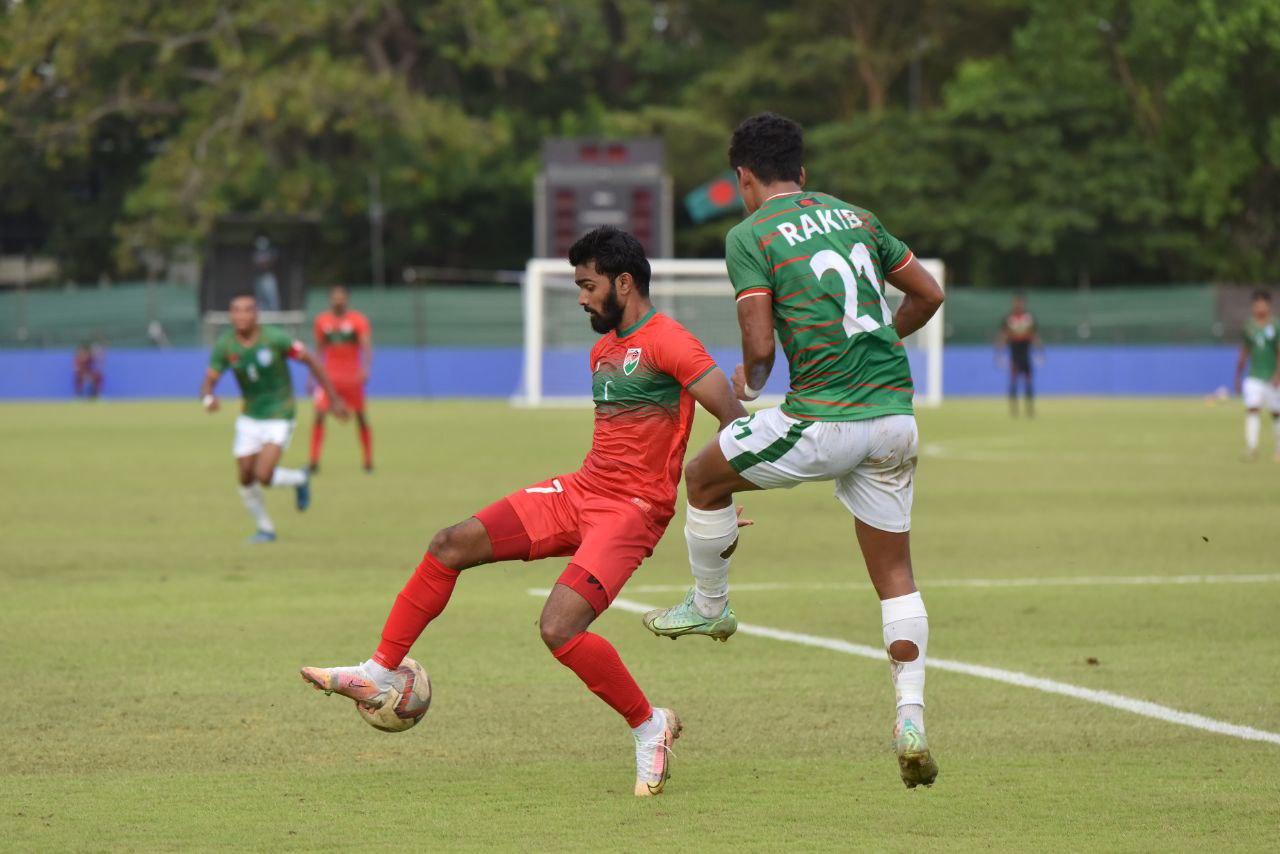 ބަންގްލަދޭޝް އަތުން ބަލިވެ ރާއްޖެ އަށް ފުރުސަތު ހަނިވެއްޖެ