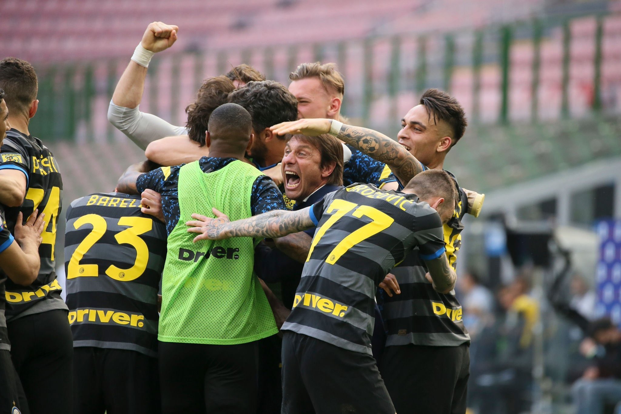 10 އަހަރަށް ފަހު އިންޓަ މިލާނުން އިޓާލިއަން ލީގު ކާމިޔާބުކޮށްފި