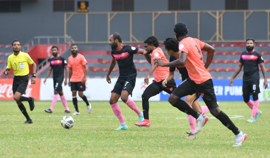 އީގަލްސް އިން ސީޒަނުގެ ފުރަތަމަ މޮޅު ހޯދައިފި