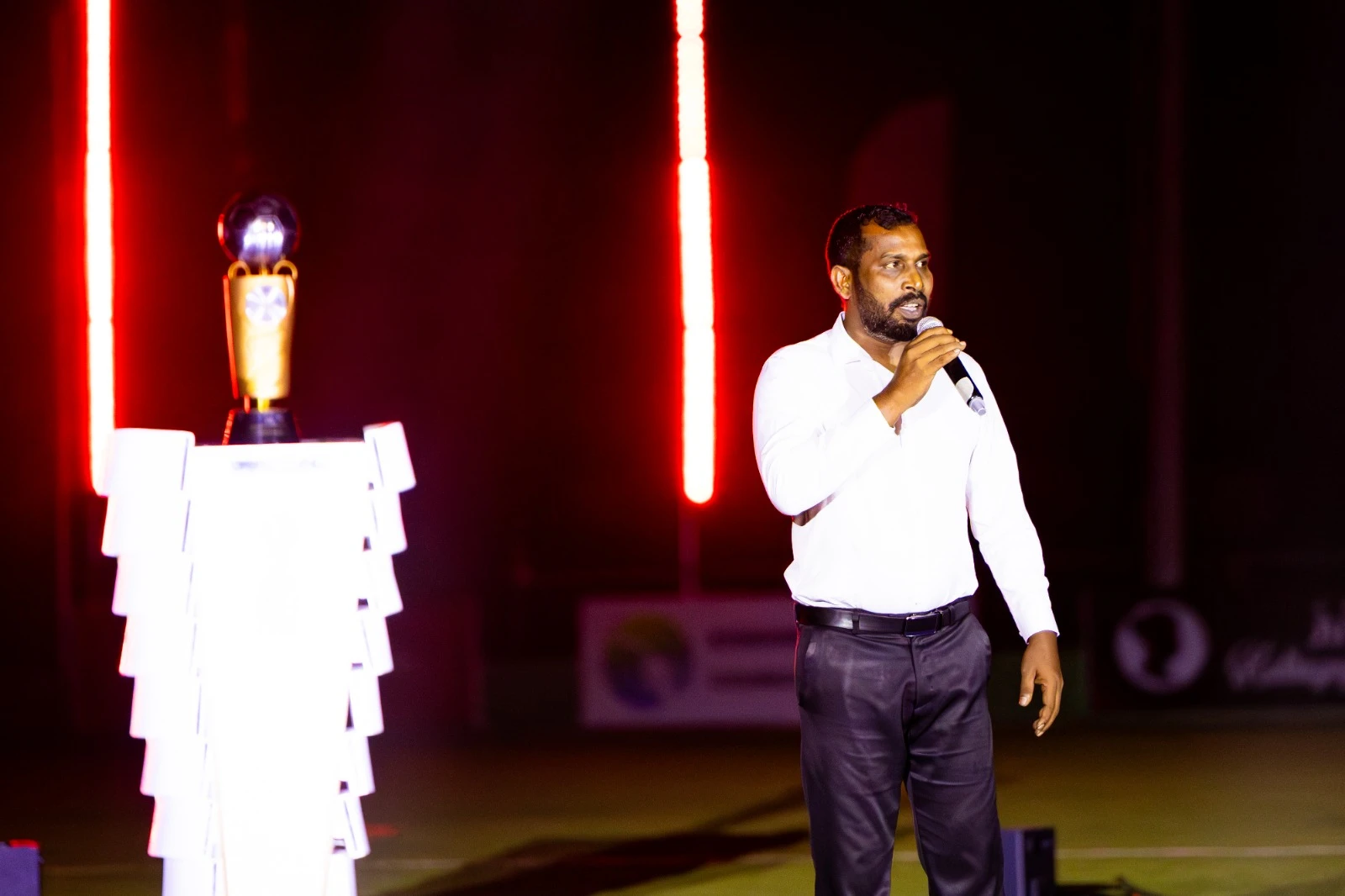 ކެނދިކުޅުދޫގައި ބޭއްވި ދި މެންގްރޫވް އައިލެންޑް ޗެމްޕިއަންޝިޕް ހުޅުވުމުގެ ރަސްމިއްޔާތުގެ ތެރެއިން. ފޮޓޯ: މެންގްރޫވް ޗެމްޕިއަންޝިޕް